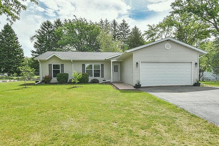1st image of 8715 378th AVENUE