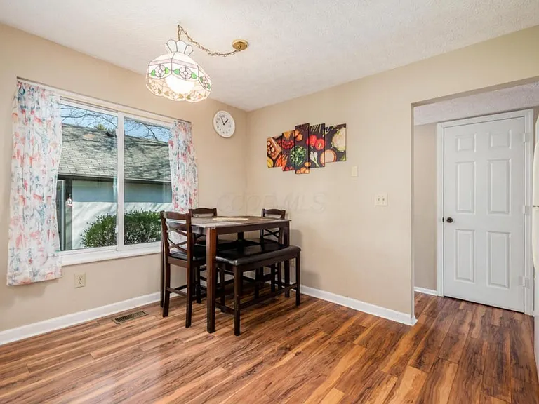 6985 Muirfield Dr — Photo 8