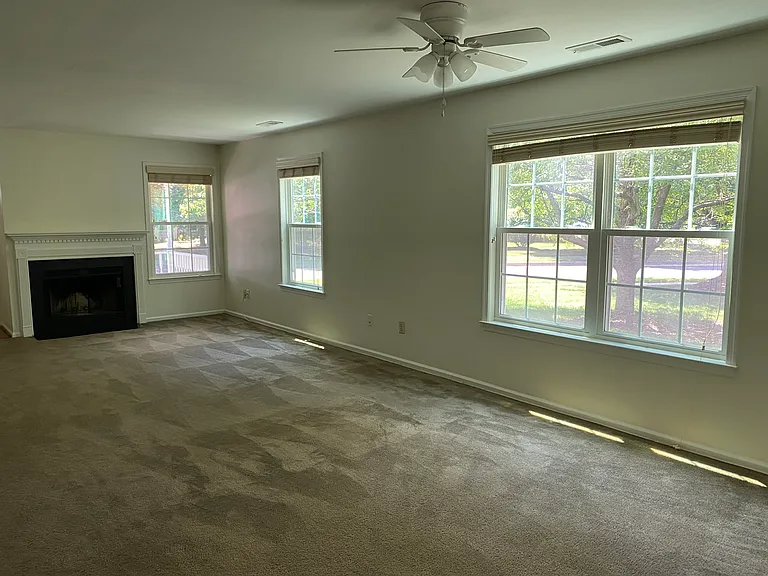 1 Aster Way — Photo 35