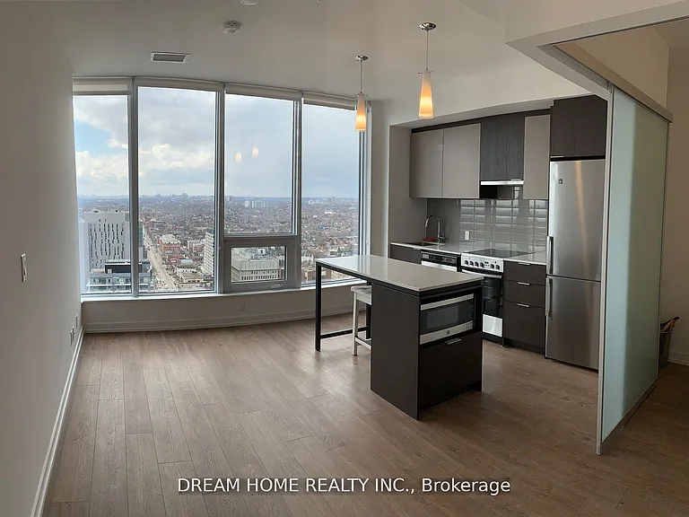 203 College St #3003 — Photo 3