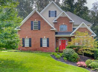 8828 Ebenezer Oaks Ln, Knoxville, TN 37922