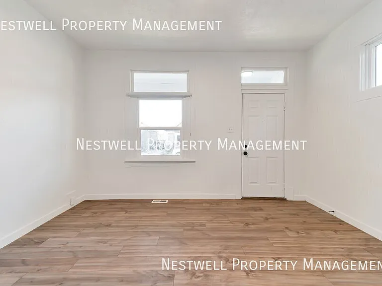 1046 W Euclid Ave — Photo 10