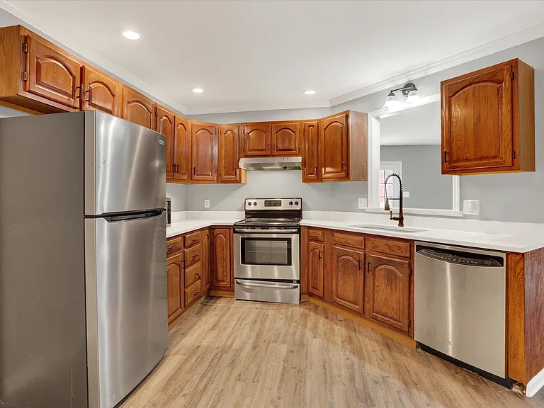 4709A Charles Rd — Photo 9