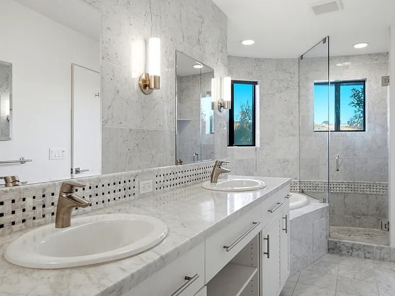 329 Kilkenny Dr — Photo 30