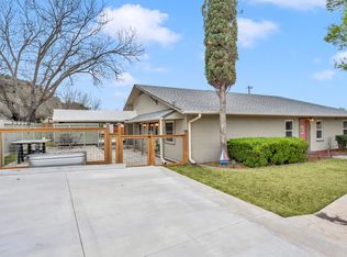 302 Scenic Loop, Horseshoe Bay, TX 78639