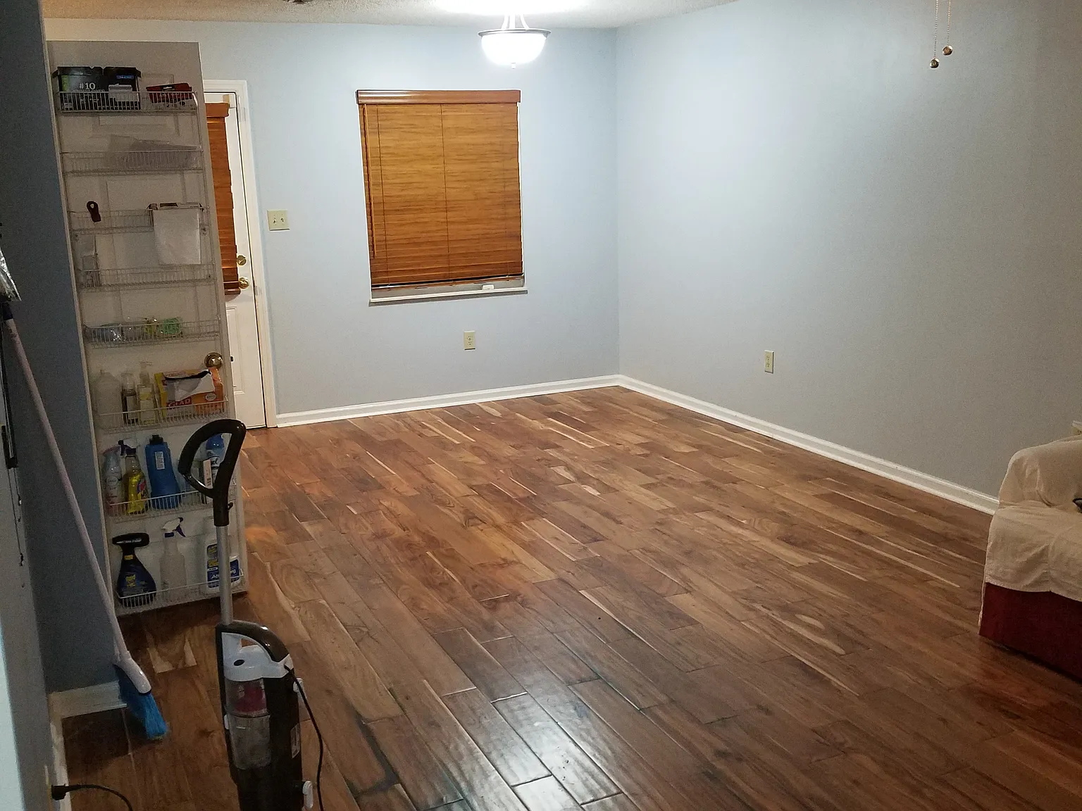 2 bed, 1005 sqft, $1,800 — Photo 2