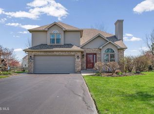 7175 Winding Brook Rd, Perrysburg, OH 43551