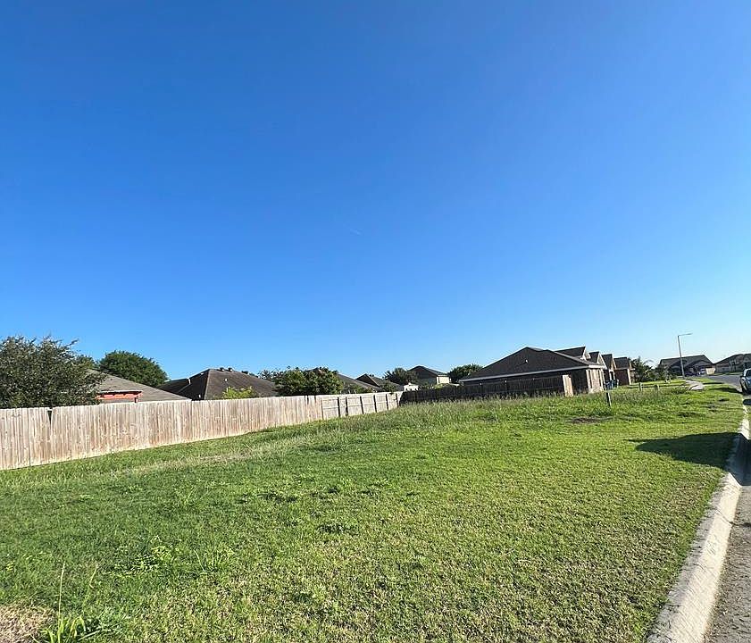 2nd image of 3848 Astorga Ln Lot 8