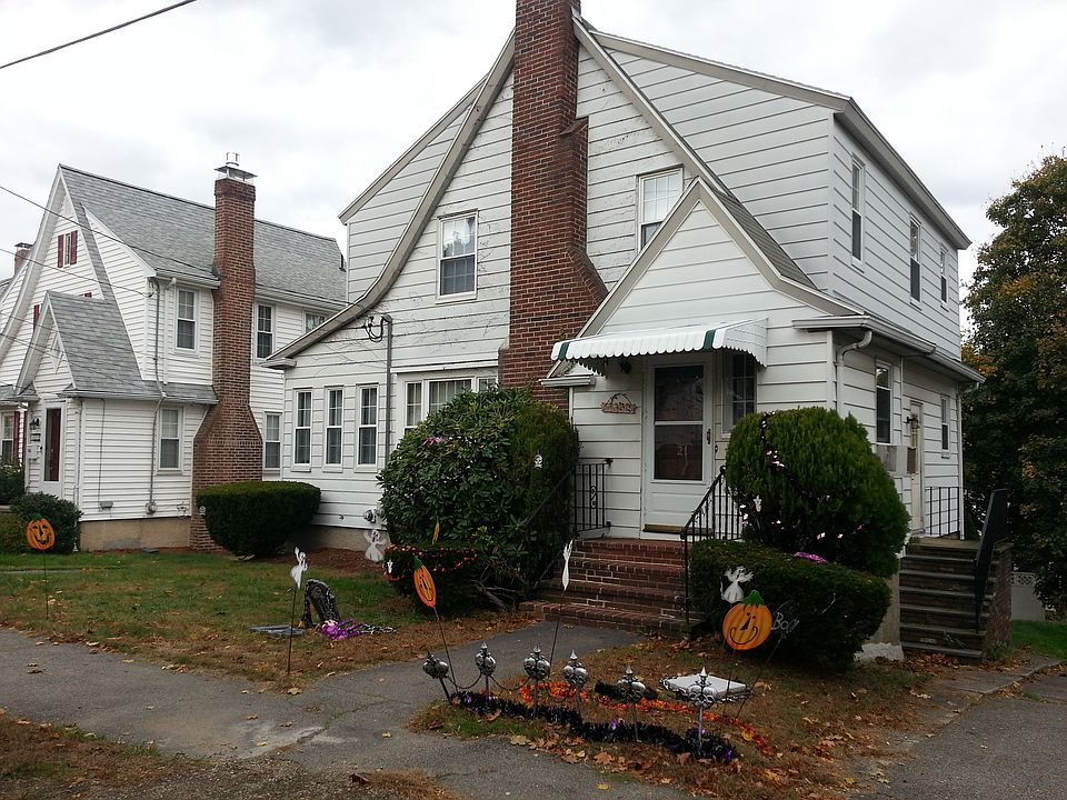 1st image of 21 Hilltop St