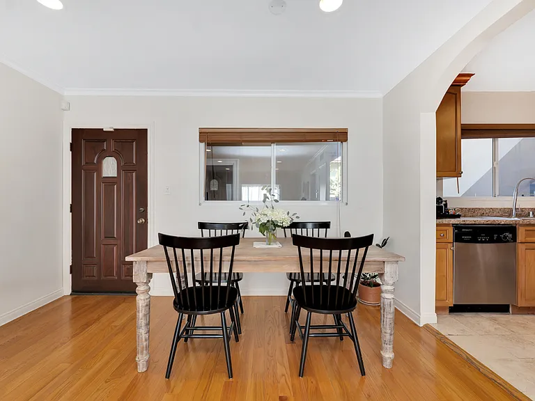 14934 Dickens St #9 — Photo 27