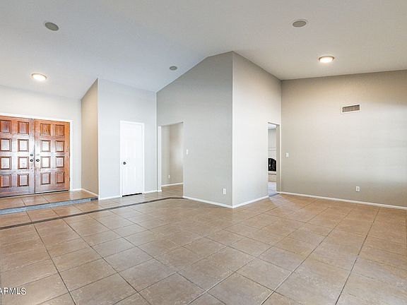 3rd image of 5422 W DESERT HILLS Drive