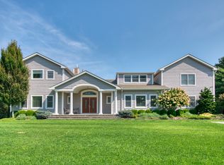 21 Goose Glen Ct, Water Mill, NY 11976