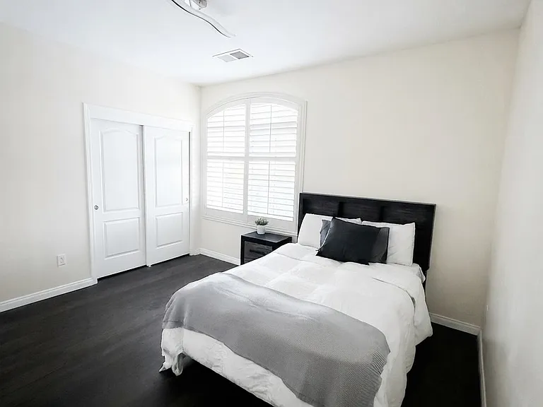 10818 Cypress Falls Ave — Photo 1