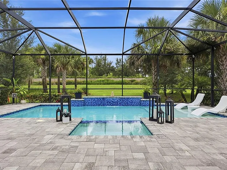 2738 Aviamar Cir — Photo 29