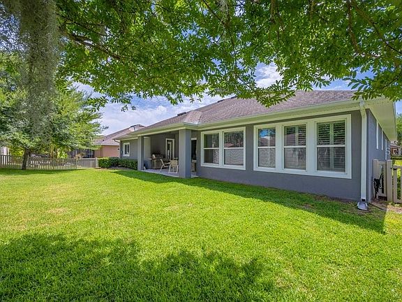 2nd image of 1210 Lorea Ln