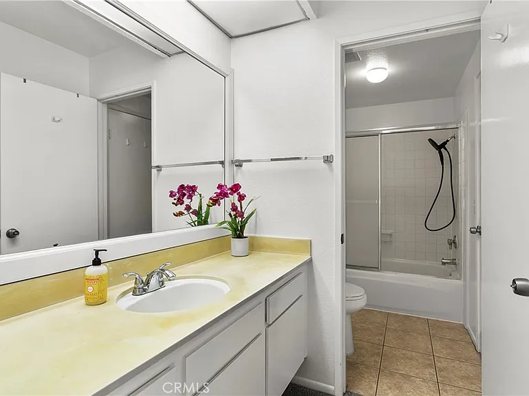 6516 E Camino Vis #1 — Photo 14
