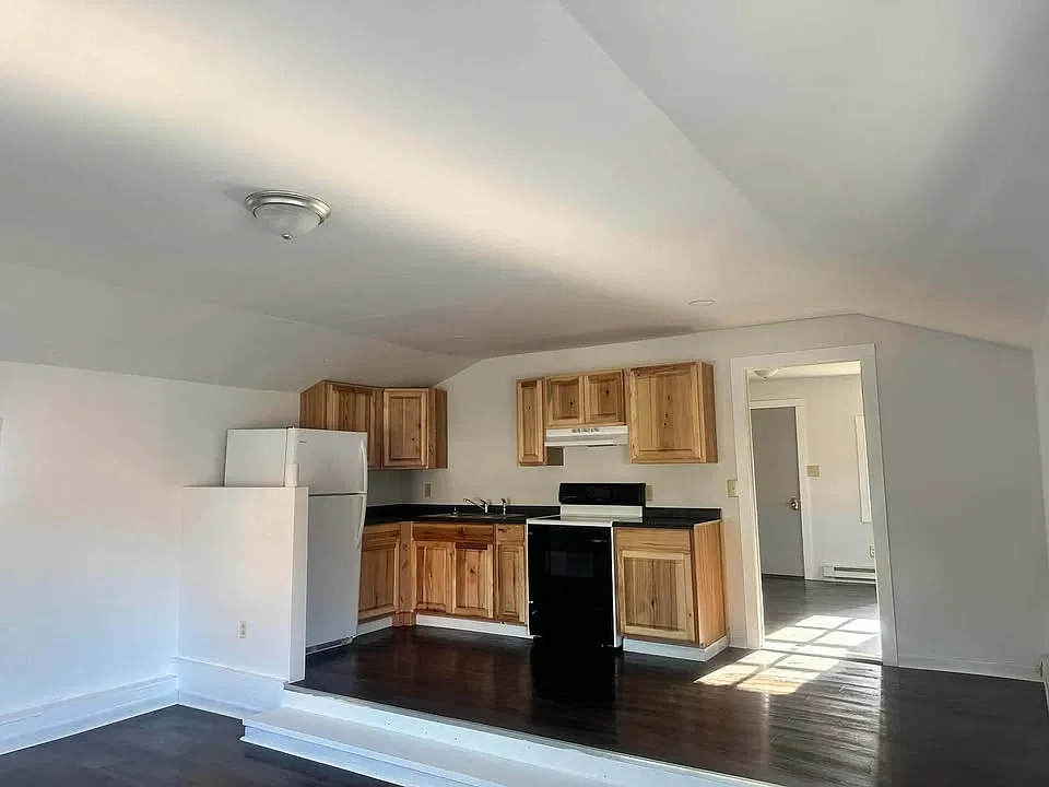 1 bed, 4350 sqft, $950 — Photo 3