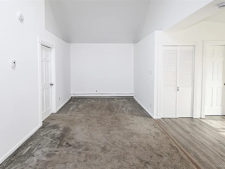 75 Maxwell Ave #B — Photo 10