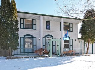 168 Thornhurst Rd, Bolingbrook, IL 60440