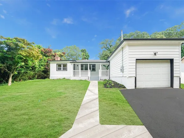 22 Port Washington Road, Sound Beach, NY 11789