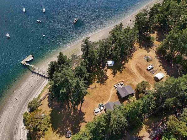 774&774 Steward Dr, Southern Gulf Islands, BC V0N 2J2