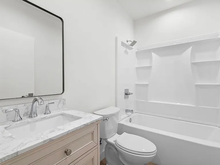 8635 Le Berthon St — Photo 5