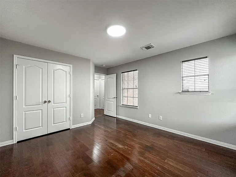5739 Westminster Village Dr — Photo 32