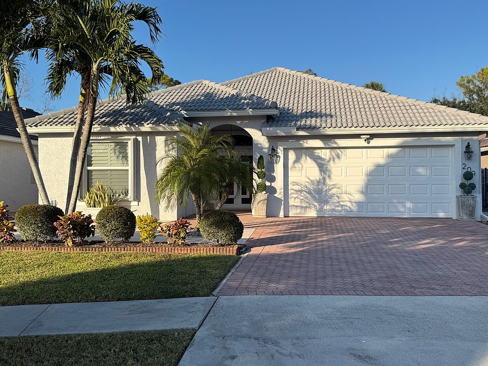 1st image of 209 Preserve Ct