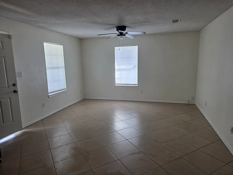 226 Carys Ln — Photo 8
