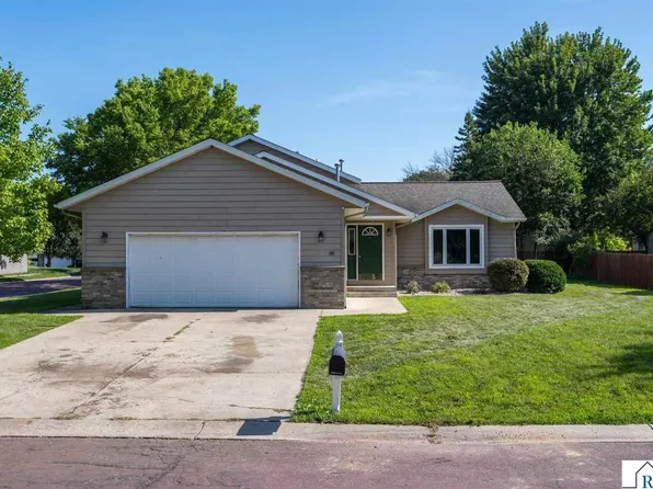 101 Celestine Cir, Mankato, MN 56001