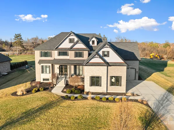 17931 S Crystal Lake Dr, Mokena, IL 60448