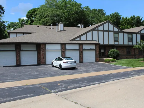 2341 Seven Pines Dr Unit 5, Saint Louis, MO 63146