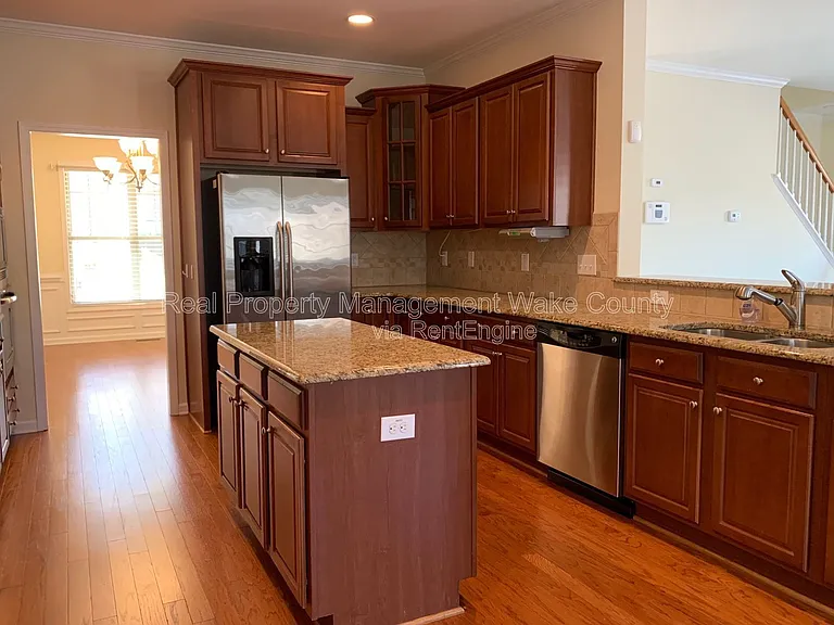 512 Sandy Whispers Pl — Photo 9