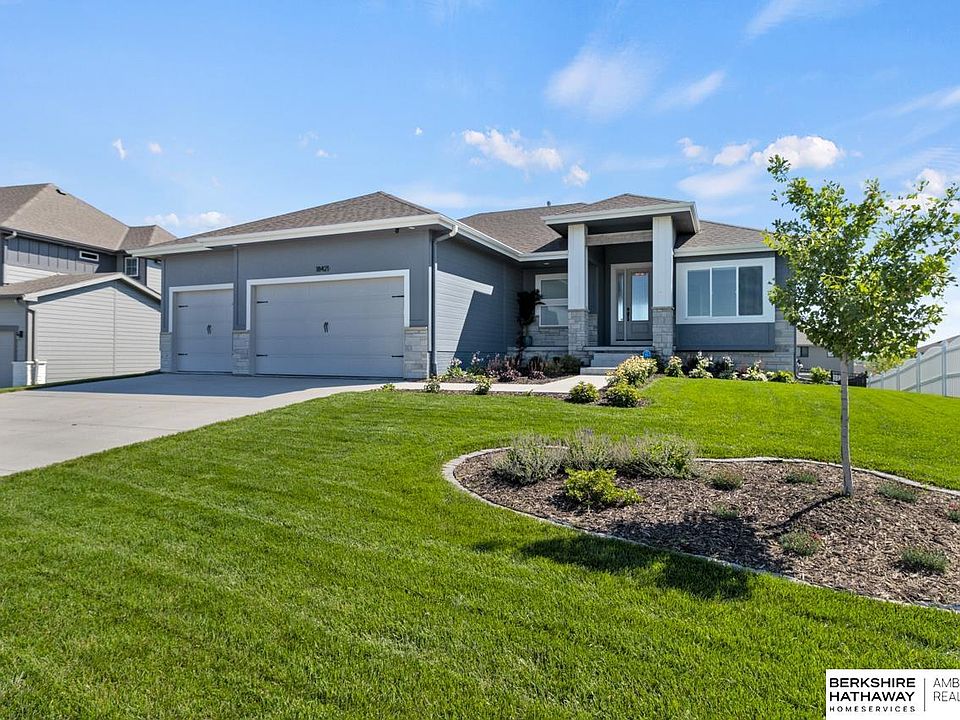 1st image of 18421 Schofield Dr