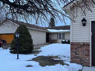 1413 Sherman Ct, Lapeer, MI