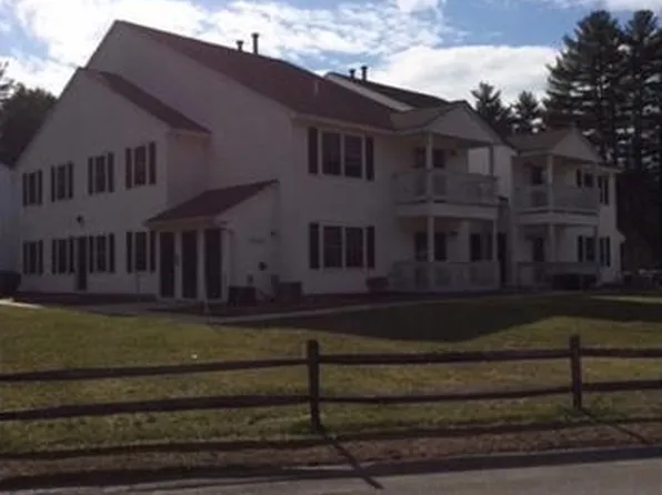 10 Barrington Ave Unit 204, Nashua, NH 03062