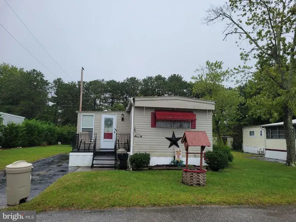 143 Redwood Dr, Barnegat, NJ 08005