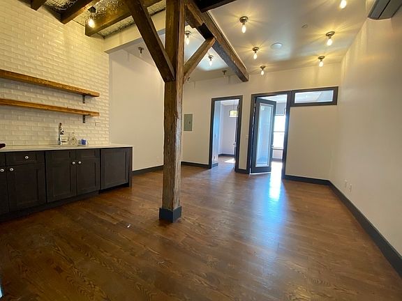 3rd image of 267 Meserole St #1E