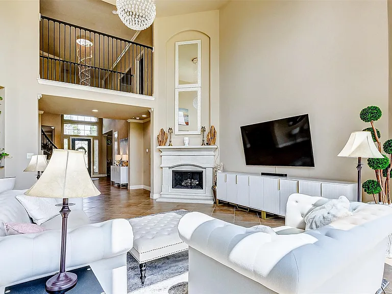 16214 Canova Hill Ln — Photo 13
