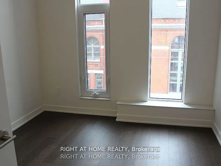 106 Dovercourt Rd #418 — Photo 5