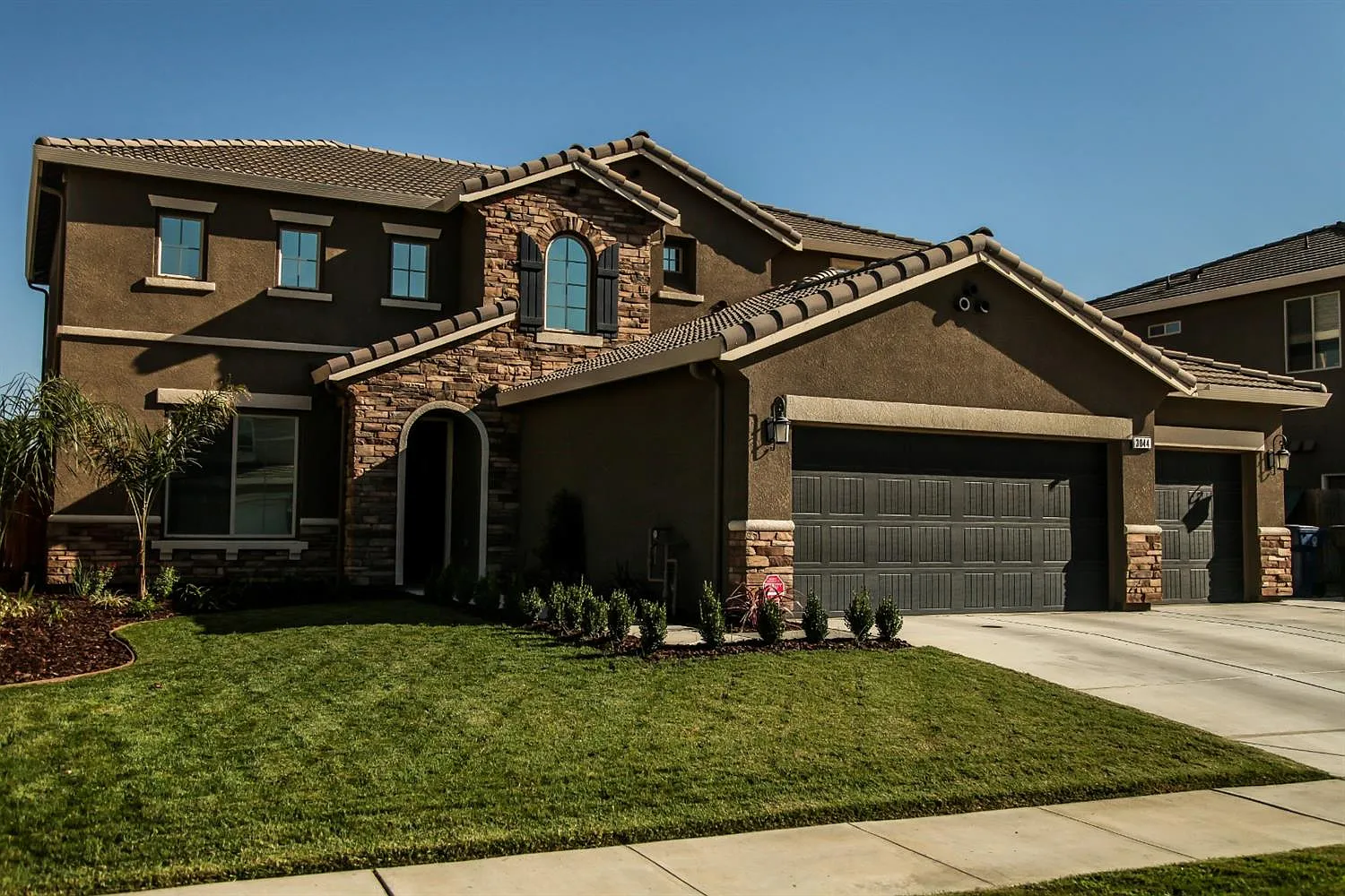 3044 Sierra Ave photo 1