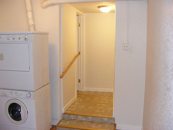 5th image of 111 N Park St #F