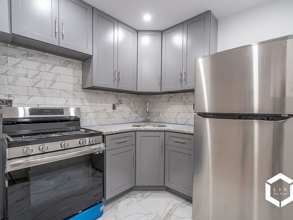 1st image of 1895 Pacific St #2