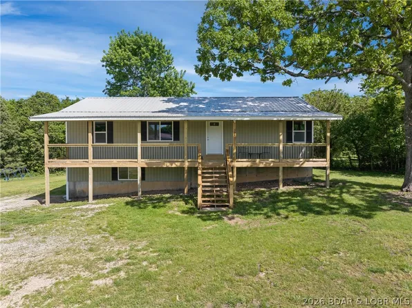 324 3rd St, Camdenton, MO 65020