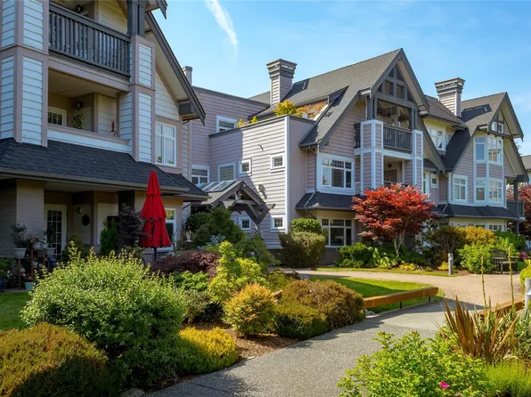 4490 Chatterton Way N #228, Saanich, BC V8X 5H7