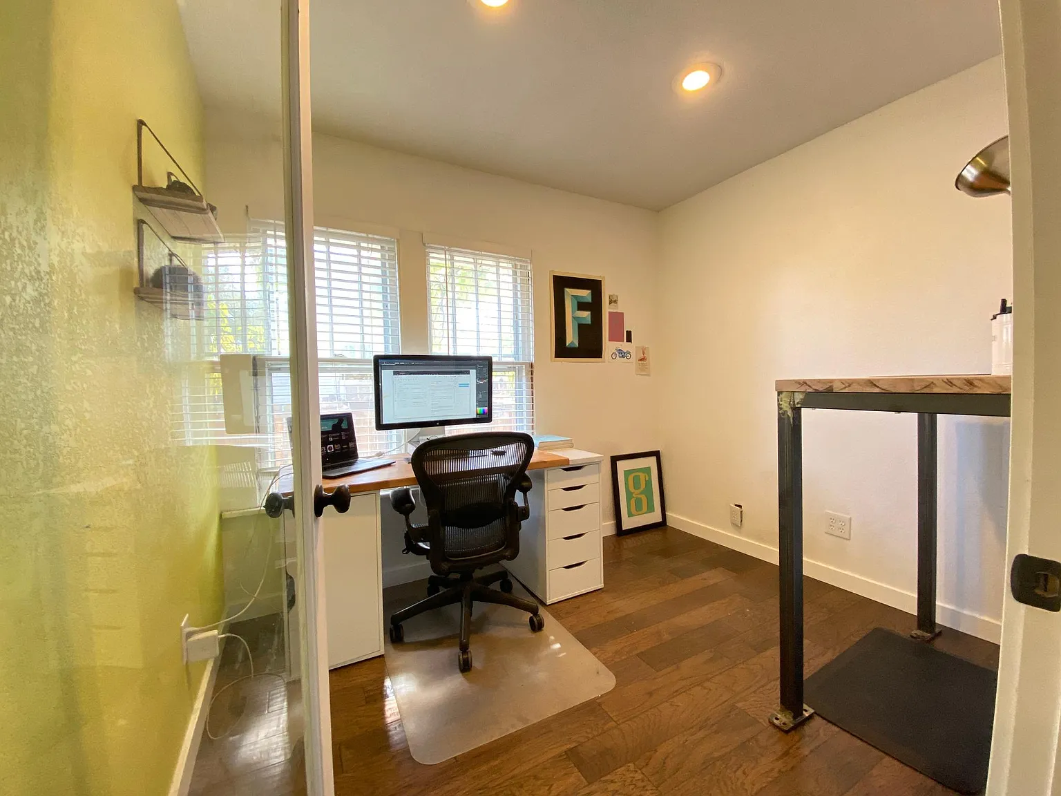 2208 Gray St — Photo 3