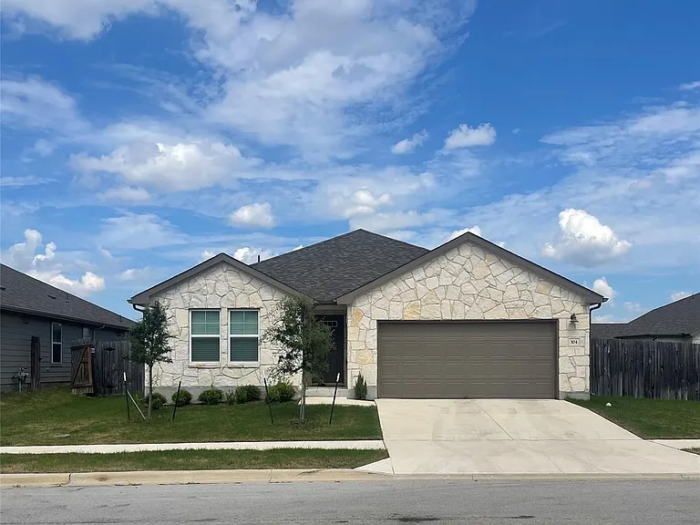 104 Greenspire Downs Dr — Photo 2
