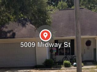 5009 Midway St, Ocean Springs, MS 39564