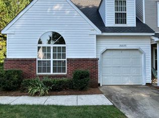 10239 University Park Ln, Charlotte, NC 28213