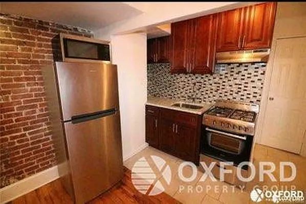 Rented by Oxford Property Group | media 11